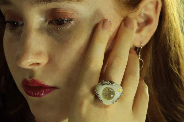 anello ramo di fuoco sasso ticino bianco1