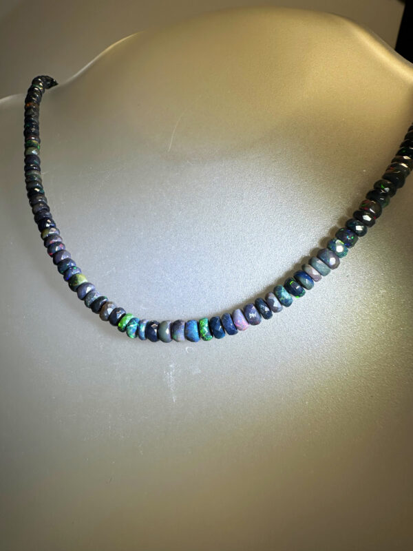 collana opale etiopia nero 5