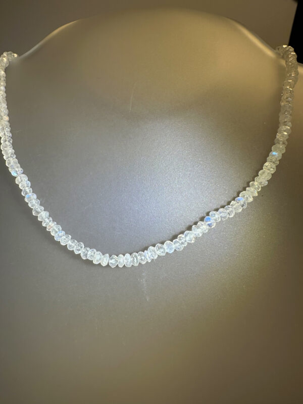 collana pietra di luna 1jpg