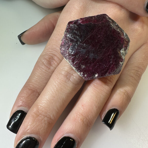 anello cristallo di rubino 3