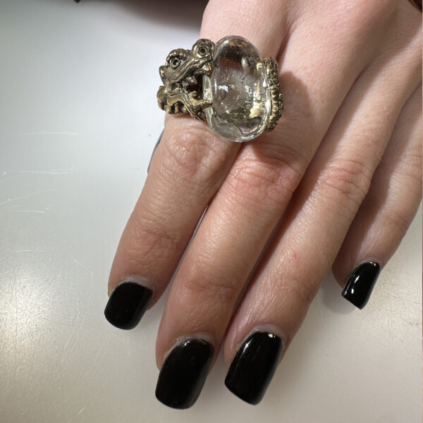 anello del dragone con quarzo con bolla 4