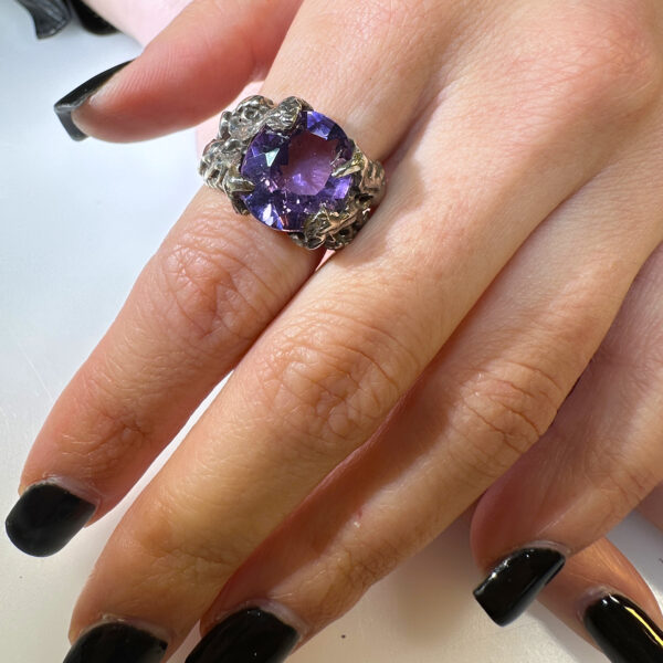 anello grande abbraccio ametista 3