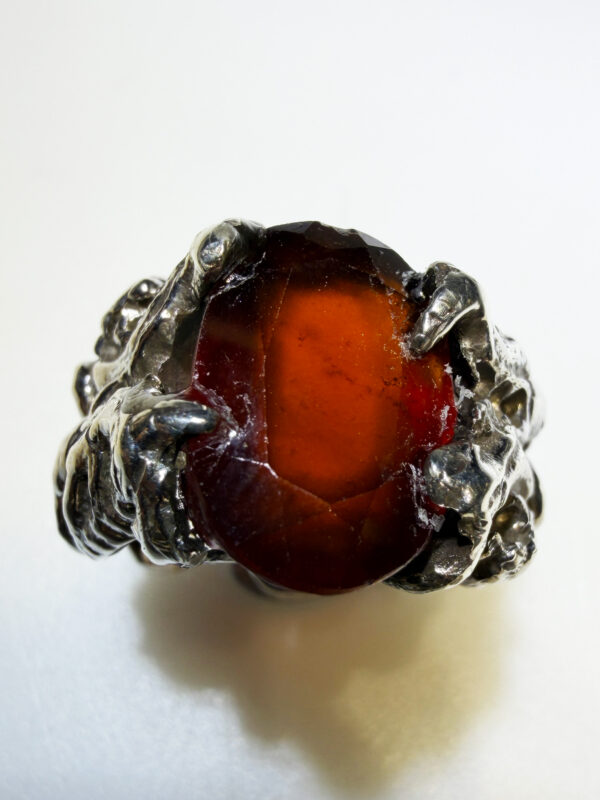 anello del grande abbraccio granato essonite sfaccettato330 1 anello del grande abbraccio granato essonite sfaccettato330 1