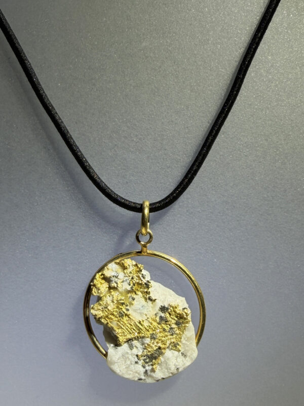 quarzite con oro nativo546eu 6